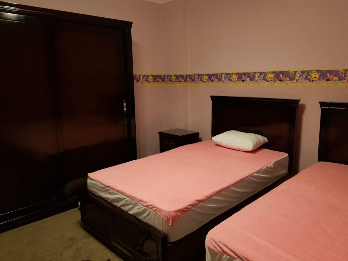 Cheerful Oasis: Fully Equipped In Rehab Apartment Cairo