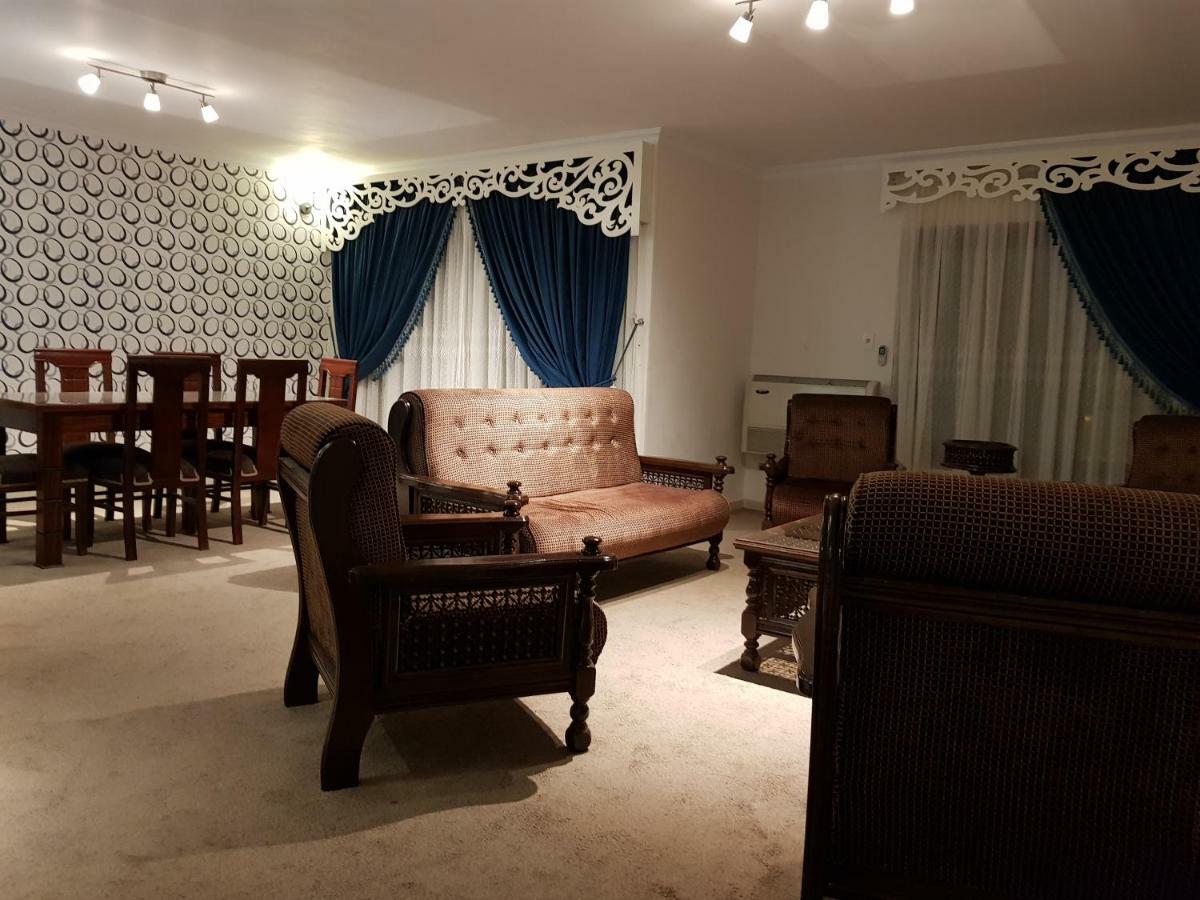 Apartment Cheerful Oasis: Fully Equipped In Rehab